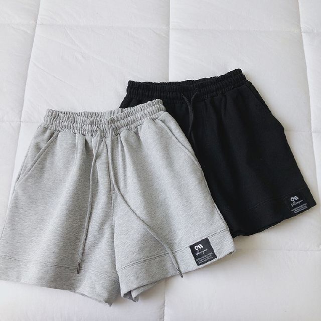 High Plain Applique Label Waist Shorts