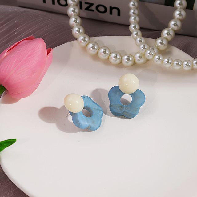 Flower Resin Earring