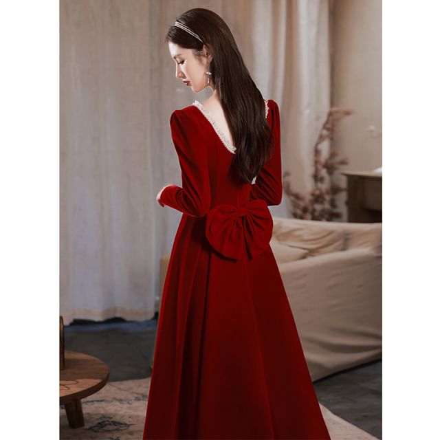 Gown Neck Designs) / Dress (Various A-Line Plain Long-Sleeve Square Evening