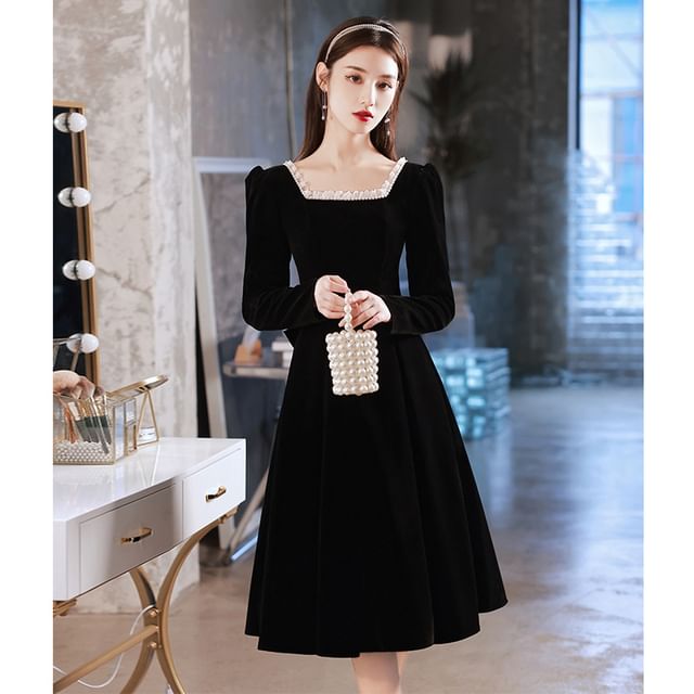Gown Neck Designs) / Dress (Various A-Line Plain Long-Sleeve Square Evening