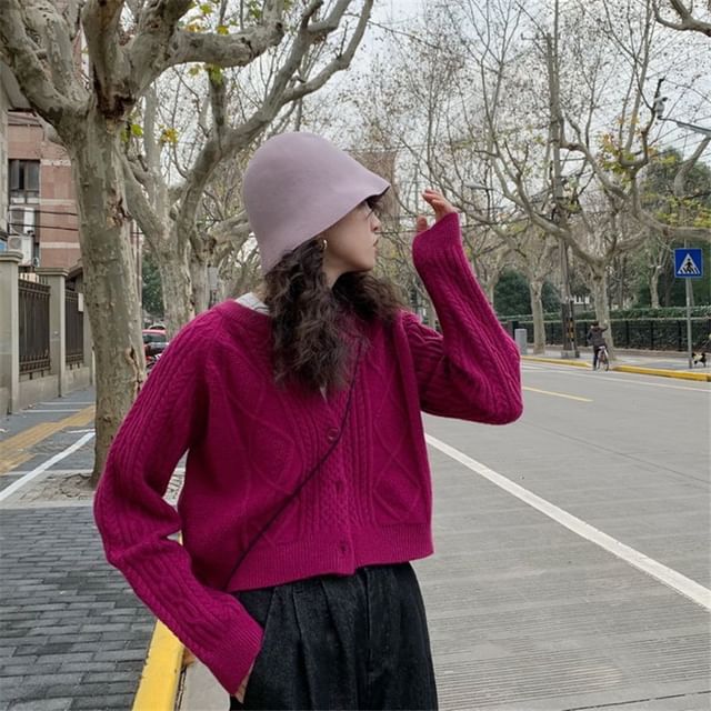 Knit Button-Up Cable Plain Cardigan