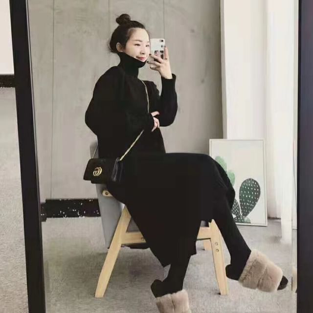 Plain Sweater Long-Sleeve Turtleneck Midi Dress