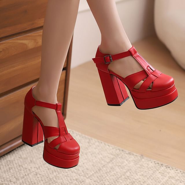 Faux Sandals Buckled Chunky Plain Heel Leather