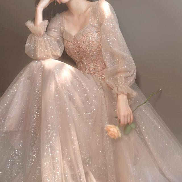 Puff-Sleeve V-Neck Sequin Mesh A-Line Evening Gown / Dress