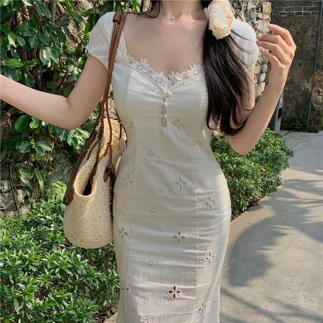 A-Line Eyelet Cap-Sleeve Plain Mini Maxi Panel Mermaid Dress Lace V-Neck Buttoned /