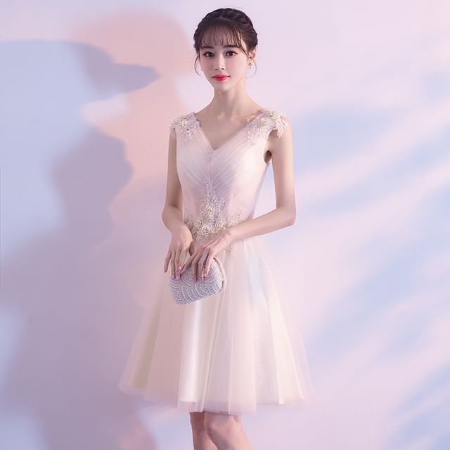 Evening Gown Plain Dress / Floral A-Line Applique Sleeveless V-Neck Mesh Ruched Mini Cocktail