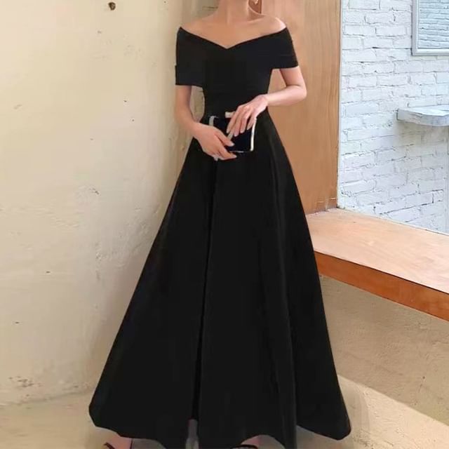 Dress / V-Neck Short-Sleeve Gown Plain Evening A-Line