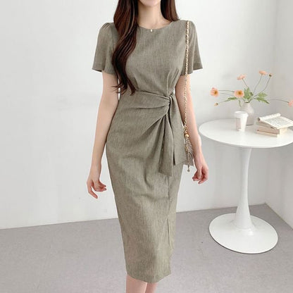 Short-Sleeve Crewneck Sashed Plain Midi Sheath Dress