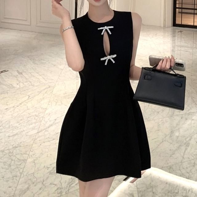 Mini Dress Sleeveless A-Line Cutout Plain Bow Neck Rhinestone Round