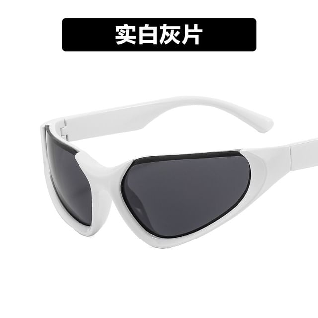 Y3K Futuristic Cat Eye Sunglasses