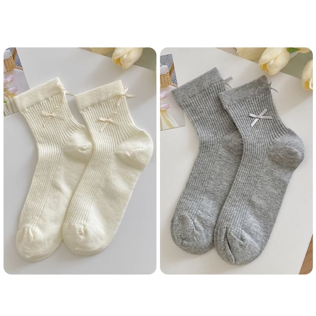 Plain Bow Accent Socks Set