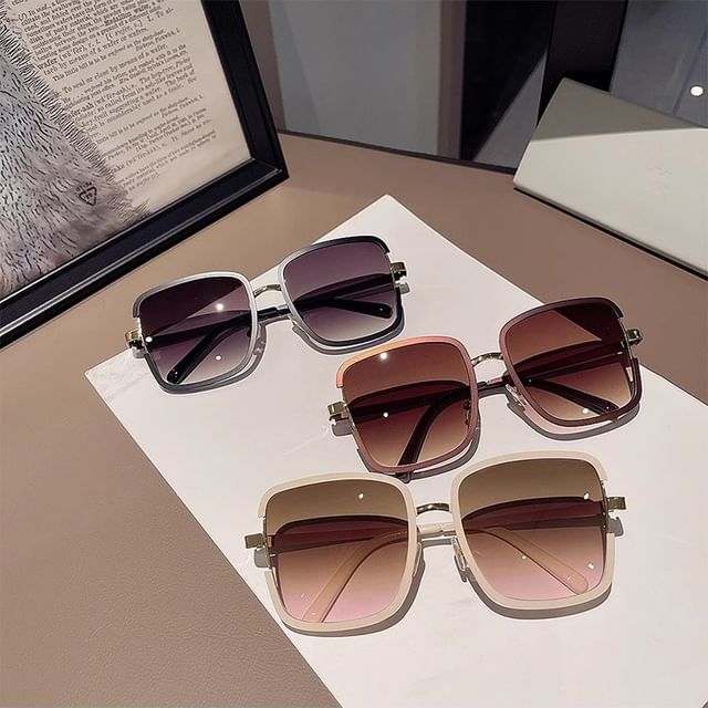 Square Sunglasses Oversized