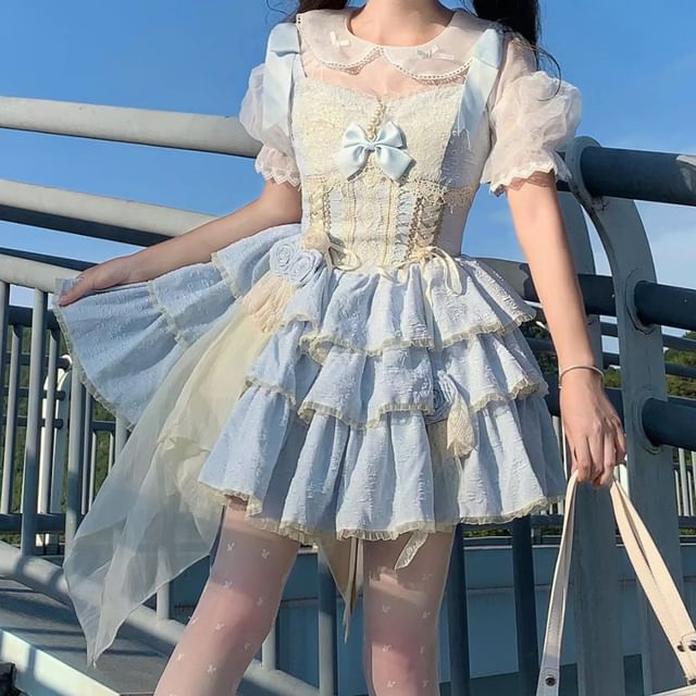 Sleeveless Lace Panel Bow Accent Tiered Lace-Up Mini A-Line Dress / Bow / Floral Brooch / Set