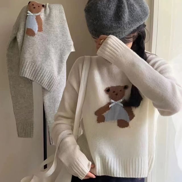 Crewneck Bear Embroidery Sweater