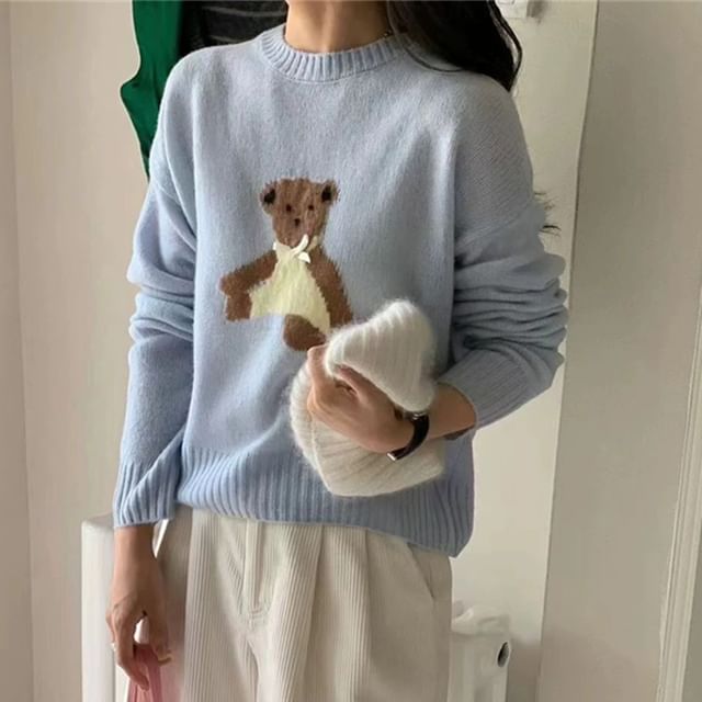 Crewneck Bear Embroidery Sweater