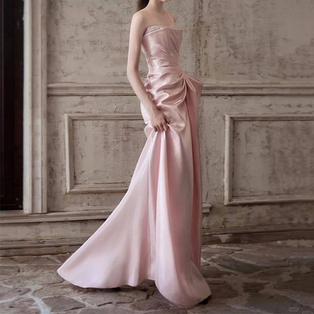Gown Plain A-Line Strapless Evening Ruched