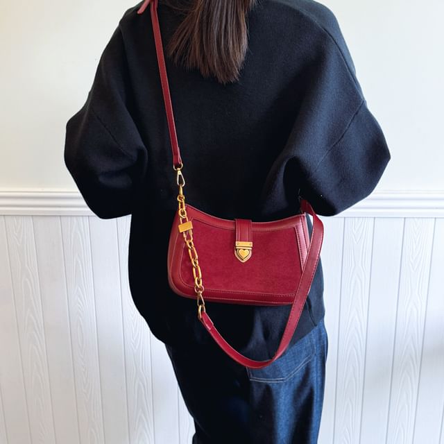 Strap Heart Crossbody Buckle Bag Chain