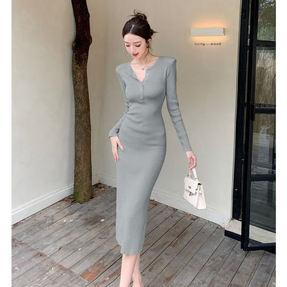 Long-Sleeve Henley Plain Ribbed Knit Midi Sheath Dress