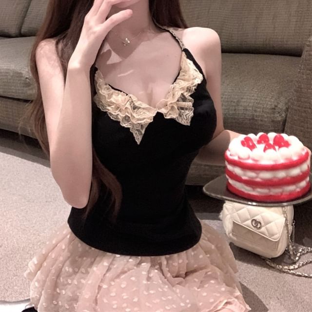 Neck Mid Scoop Rise Skirt Mini Lace Trim / A-Line Halter Dotted Asymmetrical Top Plain