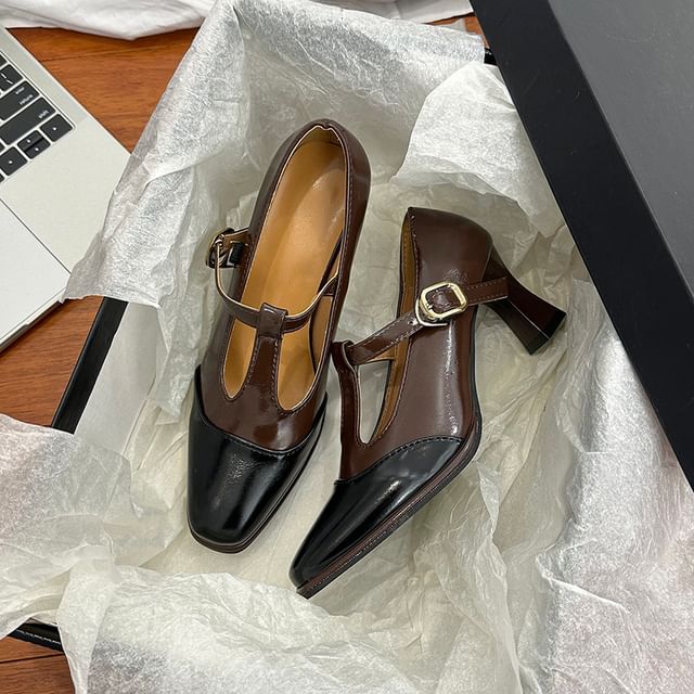 Square T-Strap Toe Pumps Cap