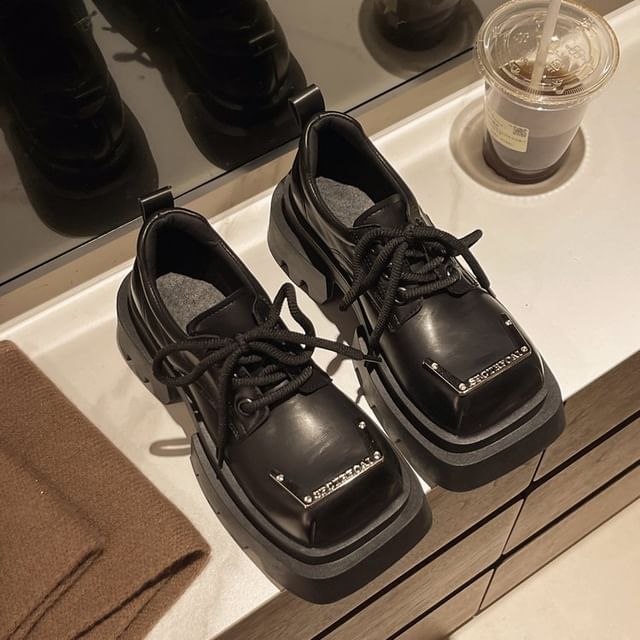 Accent Toe Square Leather Platform Faux Lace-Up Shoes Metal