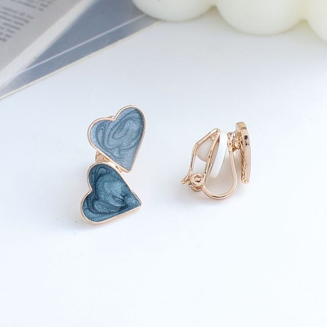 / Asymmetrical Clip-On Heart Stud Earring Ear