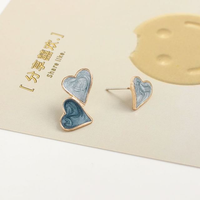 / Asymmetrical Clip-On Heart Stud Earring Ear