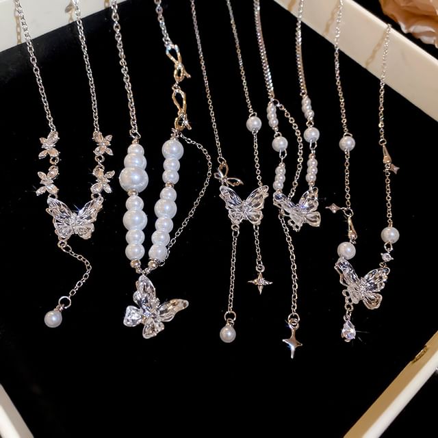 (Various Faux Pendant Choker Pearl Designs) Alloy