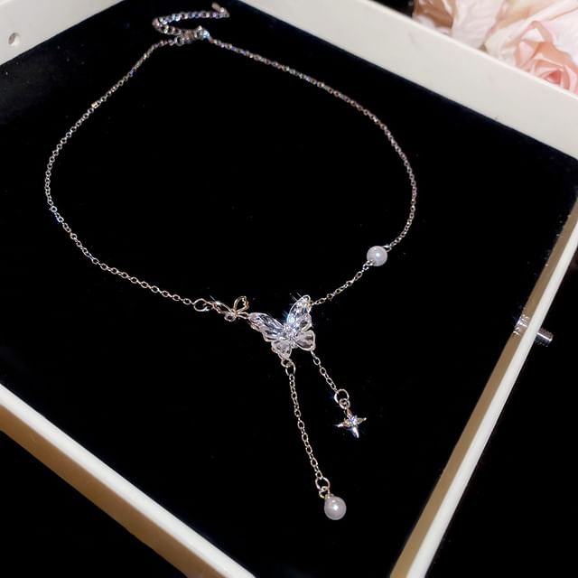 (Various Faux Pendant Choker Pearl Designs) Alloy