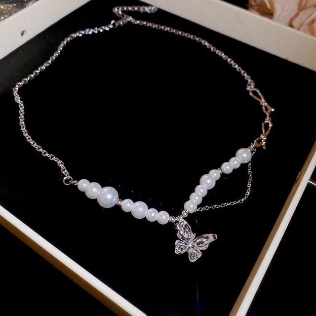 (Various Faux Pendant Choker Pearl Designs) Alloy