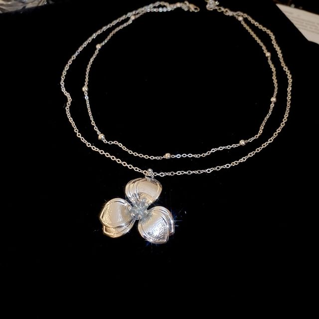 (Various Choker Alloy Floral Designs)