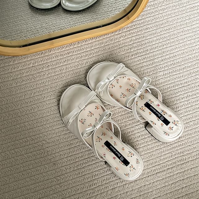 Heel Chunky Patent Leather Bow Sandals