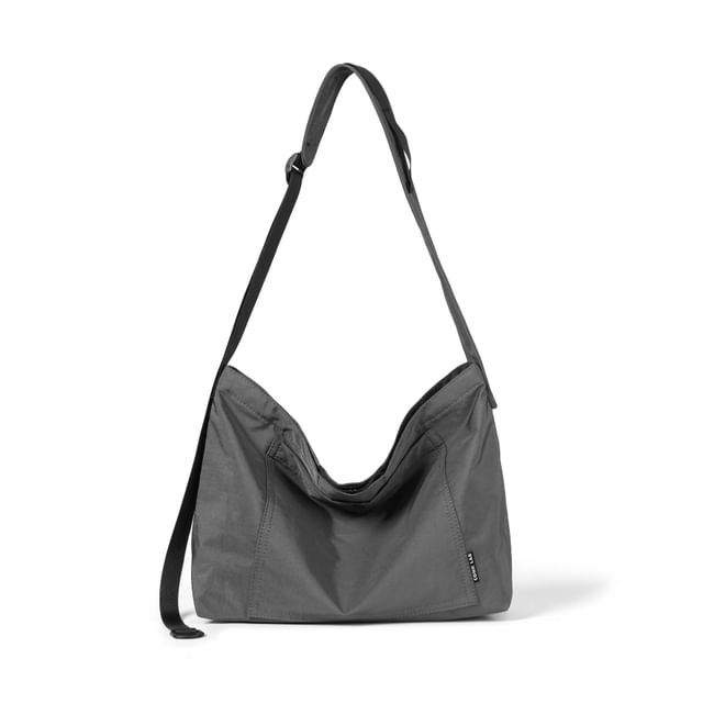Zip Messenger Plain Bag Lightweight