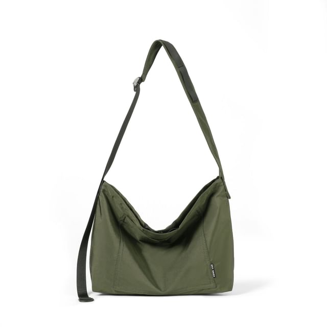 Zip Messenger Plain Bag Lightweight