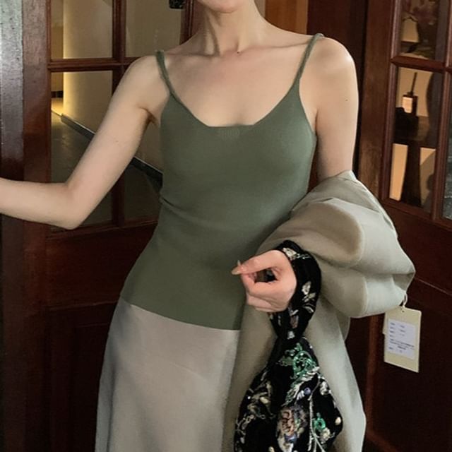 Spaghetti Scoop Strap Camisole Plain Neck Top