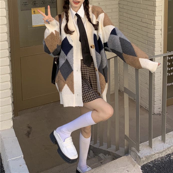 Aesthetic Argyle Cardigan - Free Size / Beige/grey