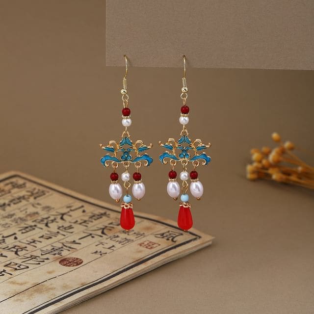 Alloy Chandelier Earring - E6411 - 1 Pair - Gold & White &