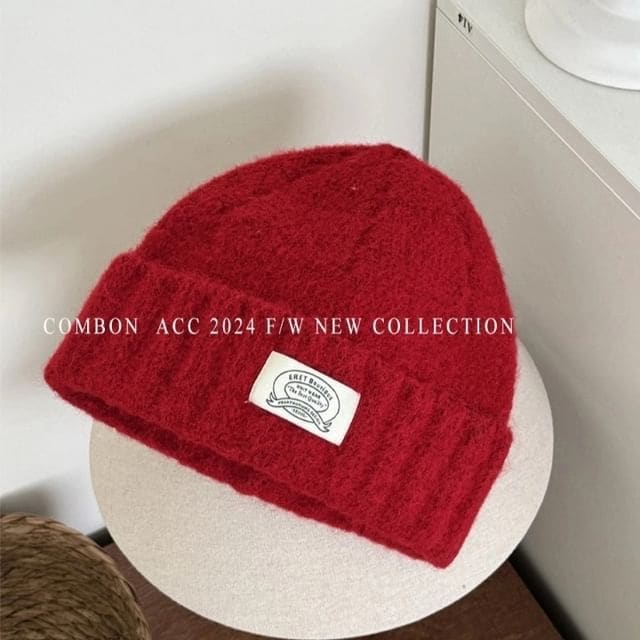 Applique Knit Beanie - Red / One Size