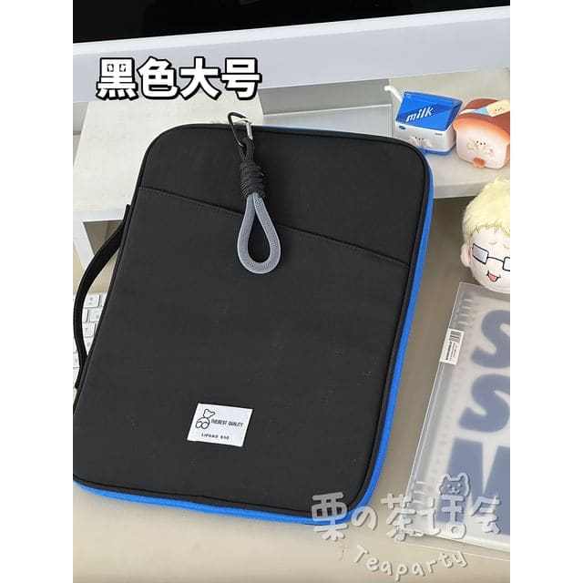 Applique Laptop Sleeve - Black / S