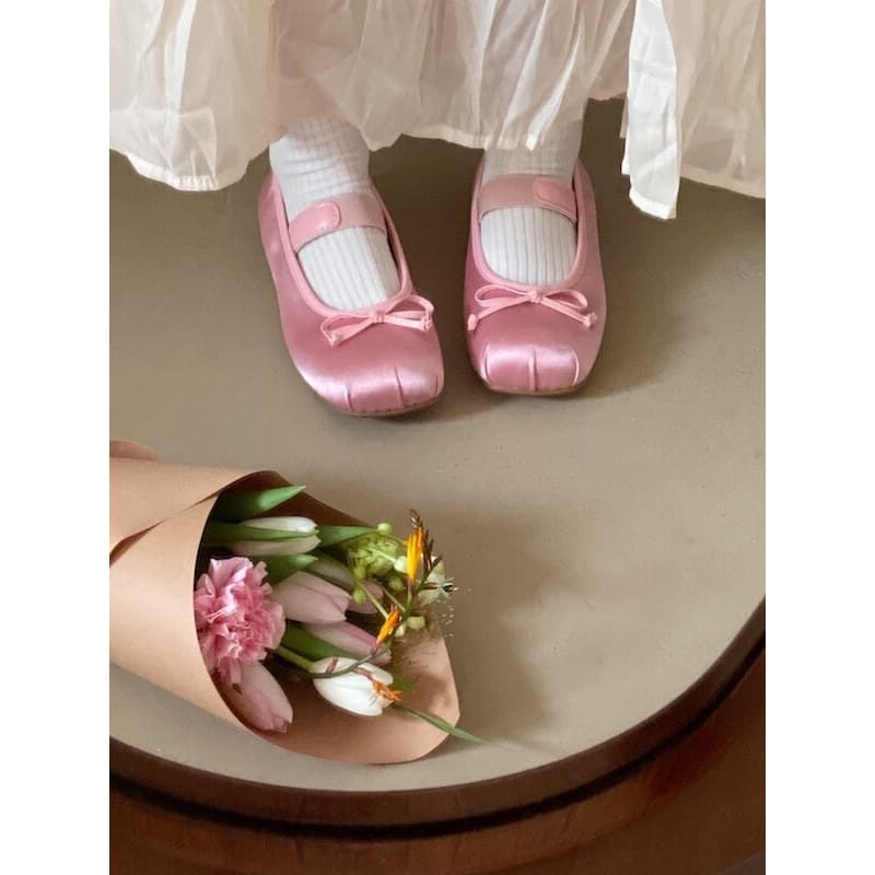 Ballet Bow Vintage Flat Shoes - Shoes