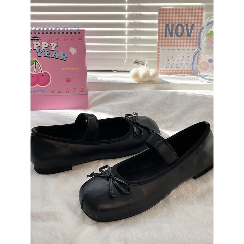 Ballet Bow Vintage Flat Shoes - Black / 36 - Shoes