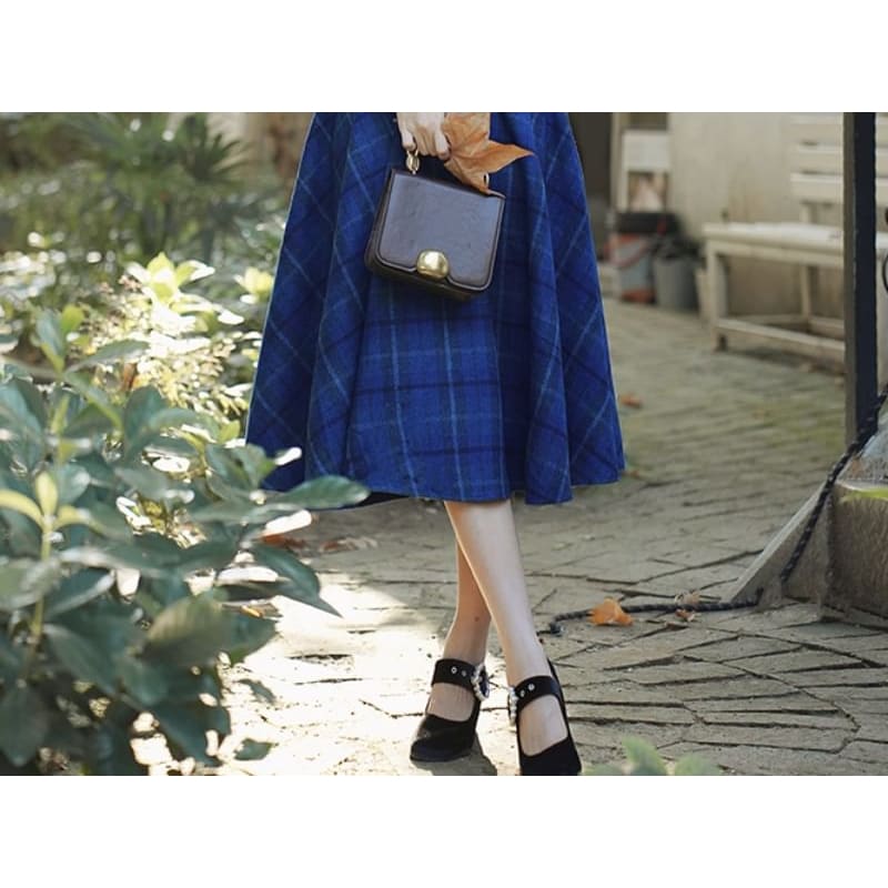 Balloon Sleeve Mock Neck Plain Sweater / High Waist Plaid