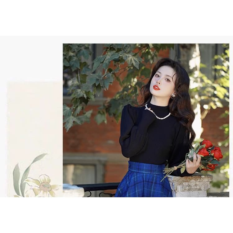 Balloon Sleeve Mock Neck Plain Sweater / High Waist Plaid