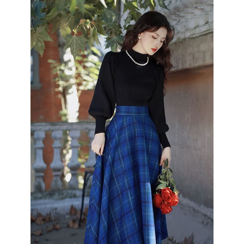 Balloon Sleeve Mock Neck Plain Sweater / High Waist Plaid