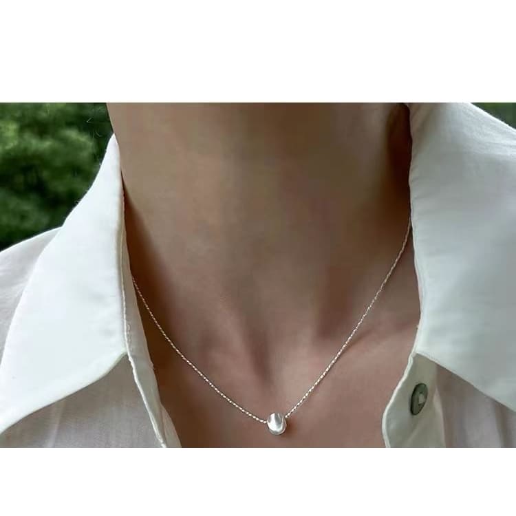 Bead Pendant Necklace