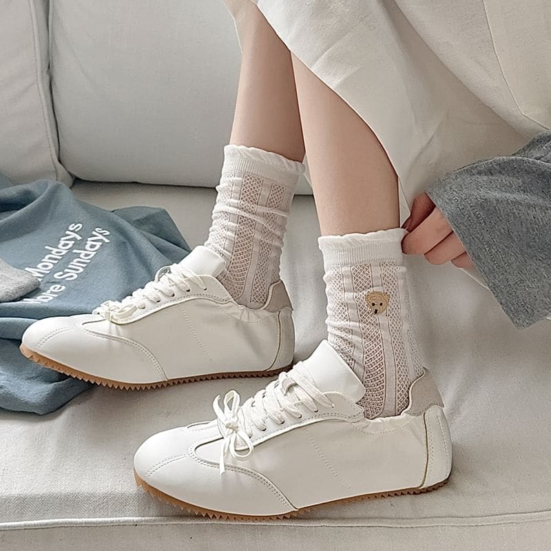 Bear Embroidered Frill Trim Socks