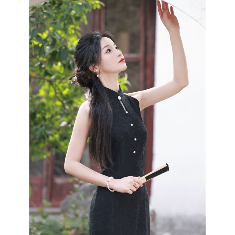 Black Elegant Sleeveless Long Cheongsam - Female Hanfu