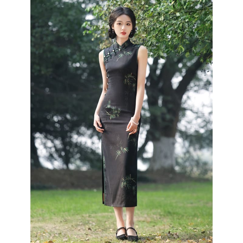 Black with Green Leaves Cheongsam - Female Hanfu