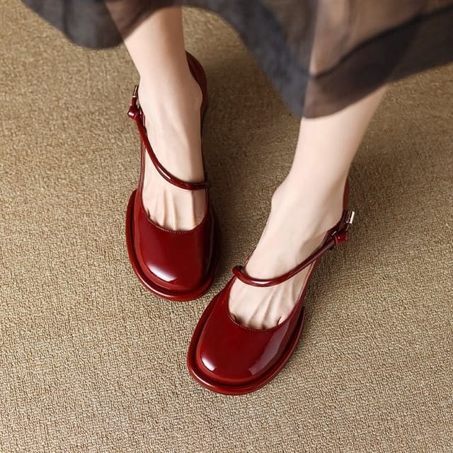 Block Heel Patent Mary Jane Pumps - Red / 34