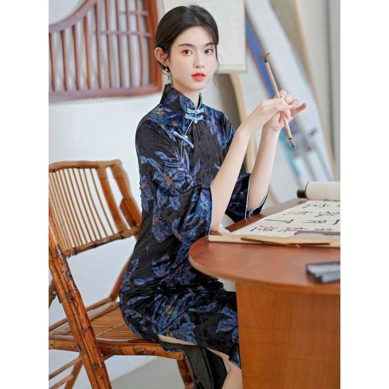 Blue Floral Cheongsam Dress - Female Hanfu